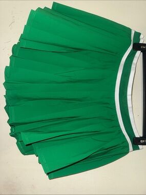 Avia Green Pleated Mini Skirt with White-Trim Waistband